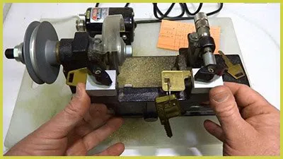 All County Locksmith Store Kansas City, MO 816-425-3490 - 11-Key-Cutting